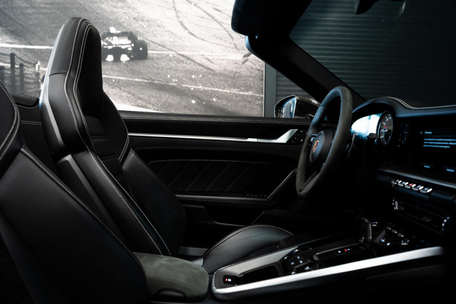 Porsche 911 Cabrio 3.8 Turbo S *Aero-kit / Keramisch / Vierwielbesturing / BOSE / In- Exterieur Carbon / PASM*