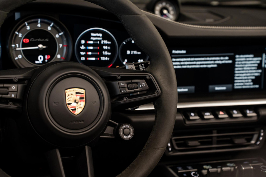 Porsche 911 Cabrio 3.8 Turbo S *Aero-kit / Keramisch / Vierwielbesturing / BOSE / In- Exterieur Carbon / PASM*