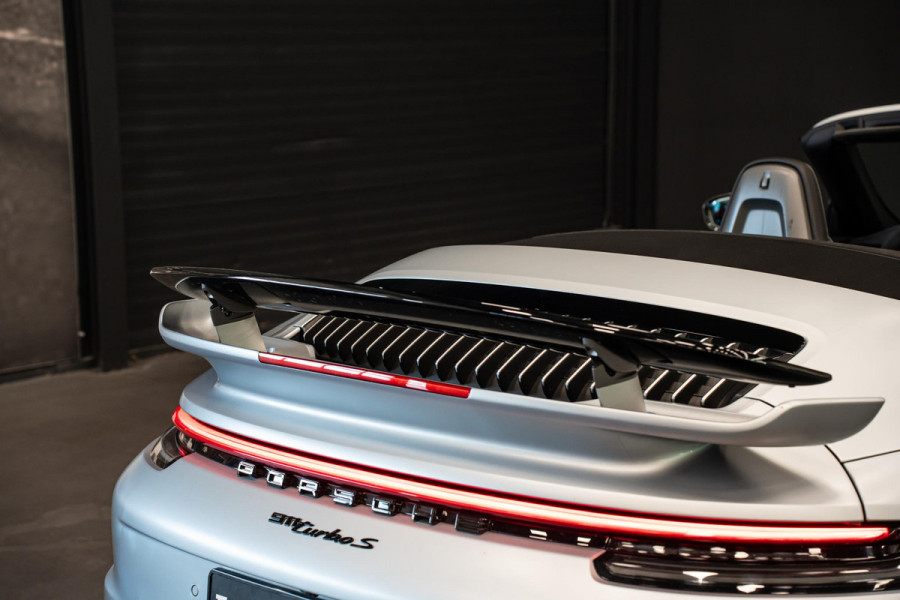Porsche 911 Cabrio 3.8 Turbo S *Aero-kit / Keramisch / Vierwielbesturing / BOSE / In- Exterieur Carbon / PASM*