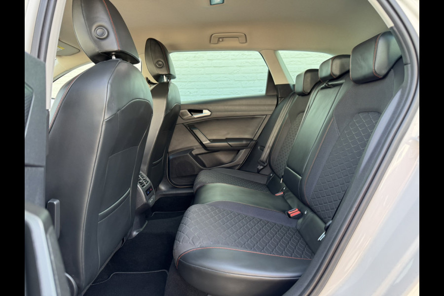 Seat Leon Sportstourer 1.4 TSI eHybrid PHEV FR Trekhaak Navi Carplay Camera Stoelverw Clima Cruise