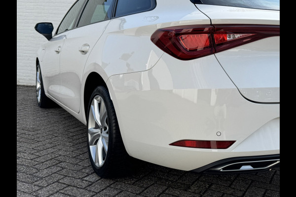 Seat Leon Sportstourer 1.4 TSI eHybrid PHEV FR Trekhaak Navi Carplay Camera Stoelverw Clima Cruise