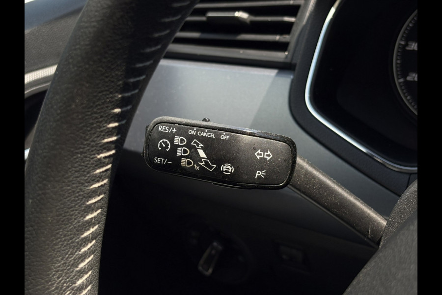 Seat Arona 1.0 TSI Style Business Intense | Navi, Carplay/Android, Trekhaak, Climate, PDC, Cruise, El. Spiegels/Ramen |