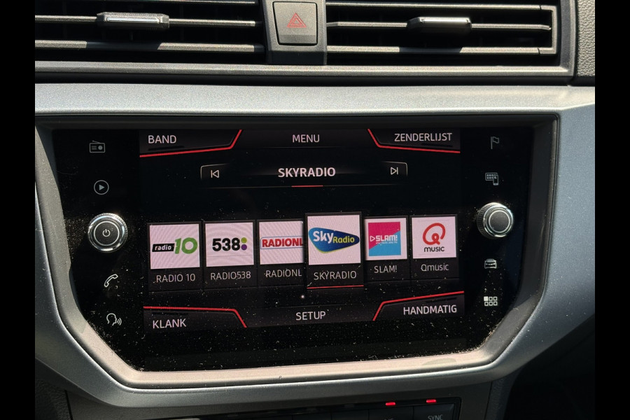 Seat Arona 1.0 TSI Style Business Intense | Navi, Carplay/Android, Trekhaak, Climate, PDC, Cruise, El. Spiegels/Ramen |