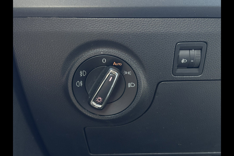Seat Arona 1.0 TSI Style Business Intense | Navi, Carplay/Android, Trekhaak, Climate, PDC, Cruise, El. Spiegels/Ramen |