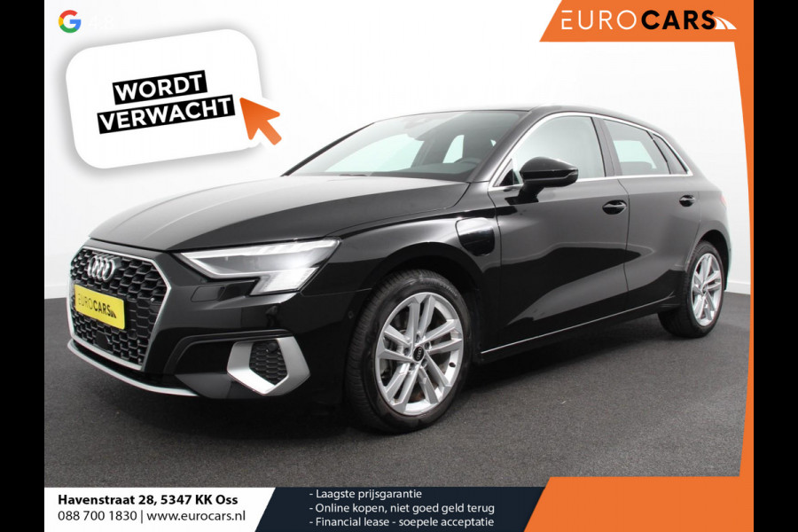 Audi A3 Sportback 40 TFSI e PHEV 204pk Advanced S Tronic Panorama dak Climate control Adaptieve cruise control LED Parkeersensoren Keyless Navigatie Verwarmde voorstoelen Apple Carplay/ Android Auto