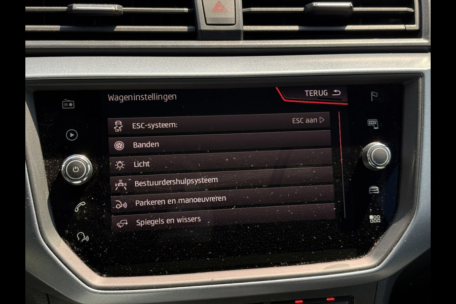 Seat Arona 1.0 TSI Style Business Intense | Navi, Carplay/Android, Trekhaak, Climate, PDC, Cruise, El. Spiegels/Ramen |
