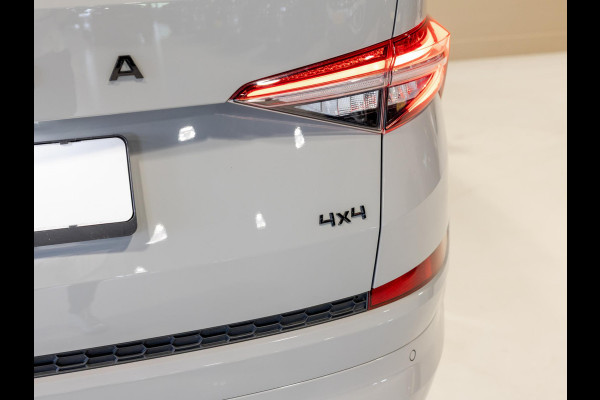 Škoda Kodiaq 4x4 2.0 TSI Sportline / 190pk / Trekhaak / Achteruitrij camera / Canton /