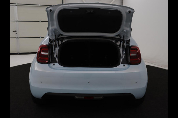Fiat 500 Cabrio Icon 42 kWh | SOH 90,5 | 3 Fase | Adaptive cruise | Camera | Carplay | DAB | Climate control | Stoelverwarming | Navi. Full map |