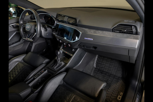 Audi Q3 Sportback TFSI RS / 400pk / Panorama dak / Keramische remschijven / RS Sportuitlaat /