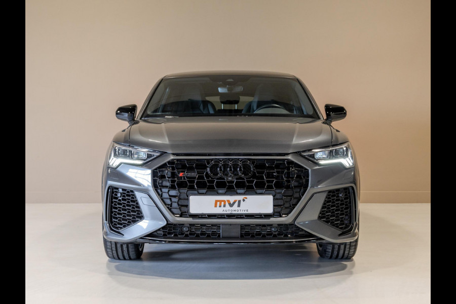 Audi Q3 Sportback TFSI RS / 400pk / Panorama dak / Keramische remschijven / RS Sportuitlaat /