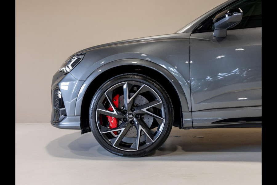 Audi Q3 Sportback TFSI RS / 400pk / Panorama dak / Keramische remschijven / RS Sportuitlaat /