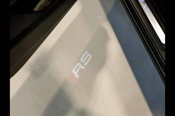 Audi Q3 Sportback TFSI RS / 400pk / Panorama dak / Keramische remschijven / RS Sportuitlaat /