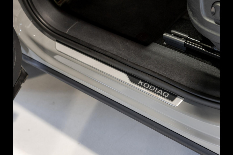 Škoda Kodiaq 4x4 2.0 TSI Sportline / 190pk / Trekhaak / Achteruitrij camera / Canton /