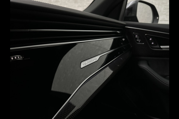 Audi Q8 60e 462PK Competition Plus | #RS-Seats | Carbon | B&O | 360 Camera | ACC | Panorama | Valcona Leder | 23" Audi Sport | Luchtvering | Keyless-Entry | Tour-Pakket | Lane & Side assist | Bovag Garantie.