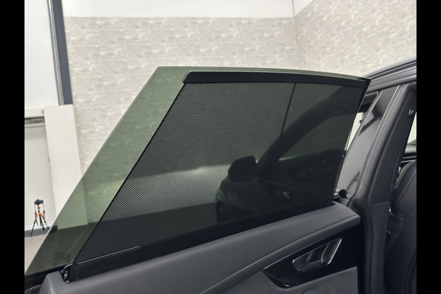 Audi Q8 60e 462PK Competition Plus | #RS-Seats | Carbon | B&O | 360 Camera | ACC | Panorama | Valcona Leder | 23" Audi Sport | Luchtvering | Keyless-Entry | Tour-Pakket | Lane & Side assist | Bovag Garantie.