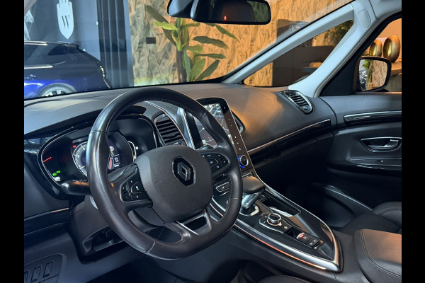 Renault Espace 1.8 TCe Initiale Paris 7P.|Trekhaak|Pano|Head-Up|Adaptieve Cruise|Camera|Lane Assist|Leder|Rijklaar