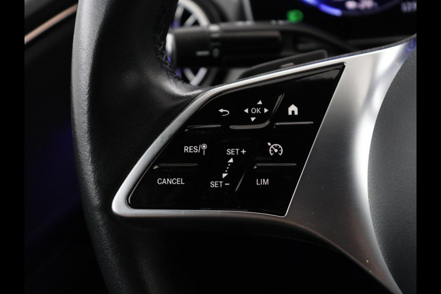 Mercedes-Benz EQE 300 Business Line 89 kWh SOH 95,8 | Panoramadak | Adaptive cruise | Burmester | Leder | Camera | Carplay | Warmtepomp | Stoelverwarming | Sfeerverlichting | Botspreventie