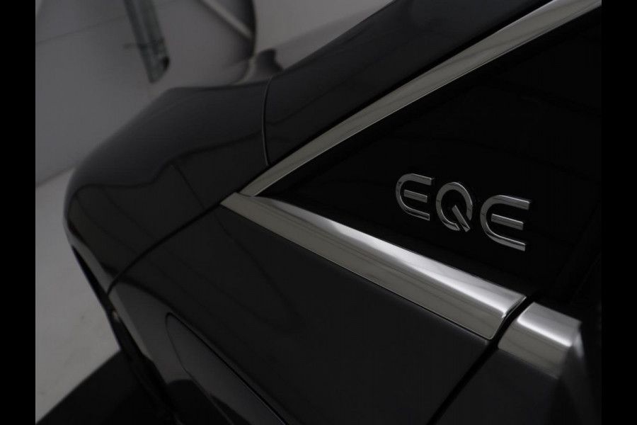 Mercedes-Benz EQE 300 Business Line 89 kWh SOH 95,8 | Panoramadak | Adaptive cruise | Burmester | Leder | Camera | Carplay | Warmtepomp | Stoelverwarming | Sfeerverlichting | Botspreventie