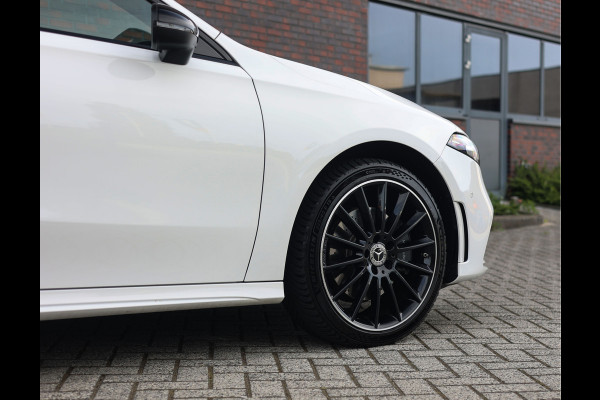 Mercedes-Benz A-Klasse 250 e AMG Line | Pano - Camera - ACC