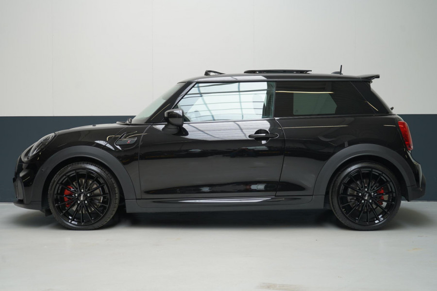 MINI John Cooper Works 2.0 S | Panoramadak | Carplay | Head-Up | H/K Sound | Black pack | Stoelverwarming
