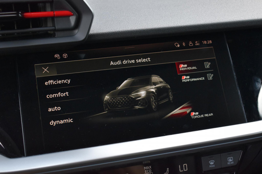 Audi A3 Sportback 2.5 TFSI RS 3 quattro HUD Pano Massage Keyless B&O Lane