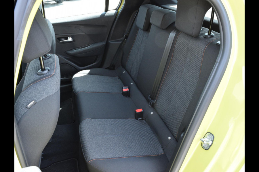 Peugeot 208 1.2 Hybrid 110 e-DCS6 Style | AIRCO | CRUISE CONTROL | APPLE CARPLAY | PARKEERSENSOREN |