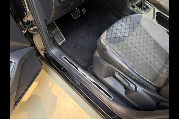 Volkswagen Tiguan 1.4 TSI Business R-LINE |Pano|Matrix|Keyless|Blindspot|