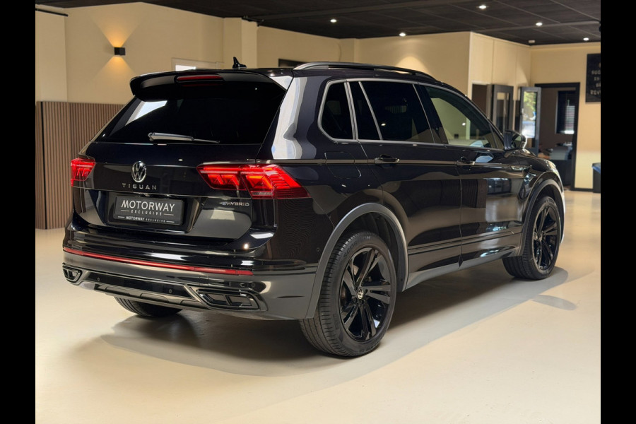 Volkswagen Tiguan 1.4 TSI Business R-LINE |Pano|Matrix|Keyless|Blindspot|