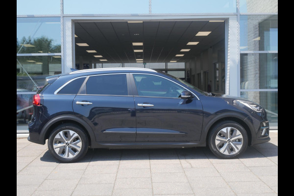 Kia e-Niro DynamicPlusLine 64 kWh | SOH 95,6 | Schuif/kanteldak | stoel/stuurverwarming |