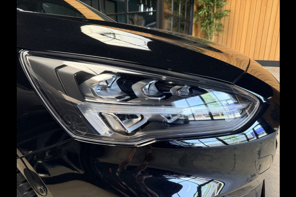 Ford Focus 1.0 EcoBoost ST Line Business Nederlandse Auto | ST Line | Camera | Stuur - Stoelverwarming | Apple-carplay