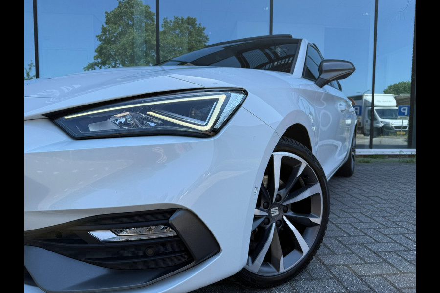 Seat Leon 1.5 eTSI FR Launch Edition - Pano/schuifdak - Navi - Climate - LED - Org.NL