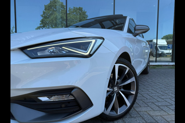 Seat Leon 1.5 eTSI FR Launch Edition - Pano/schuifdak - Navi - Climate - LED - Org.NL