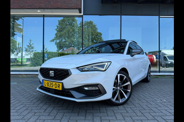 Seat Leon 1.5 eTSI FR Launch Edition - Pano/schuifdak - Navi - Climate - LED - Org.NL