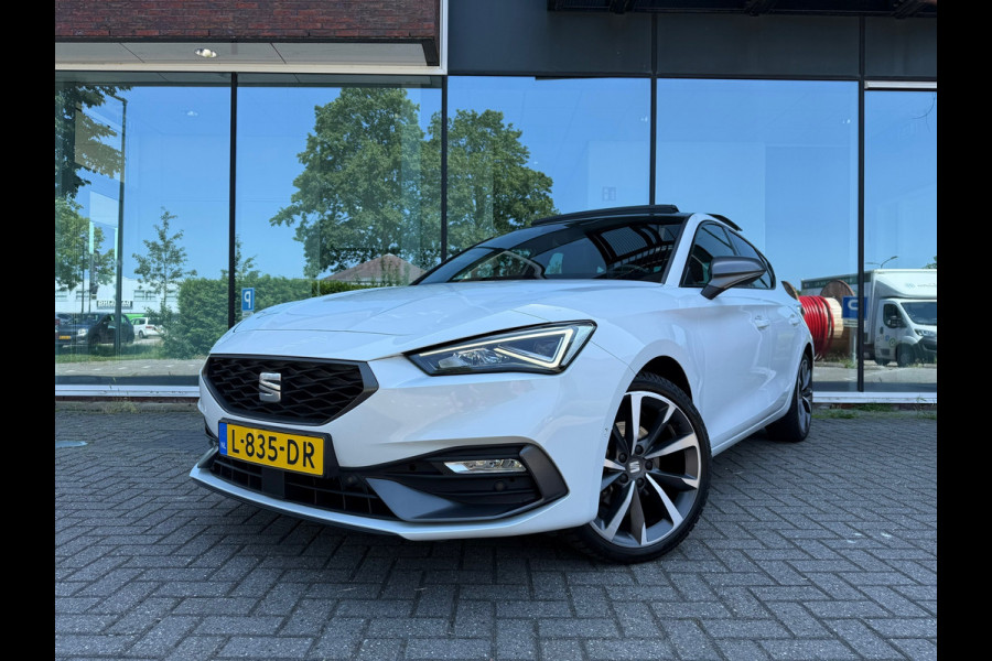 Seat Leon 1.5 eTSI FR Launch Edition - Pano/schuifdak - Navi - Climate - LED - Org.NL