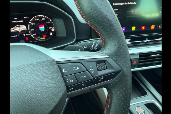 Seat Leon 1.5 eTSI FR Launch Edition - Pano/schuifdak - Navi - Climate - LED - Org.NL
