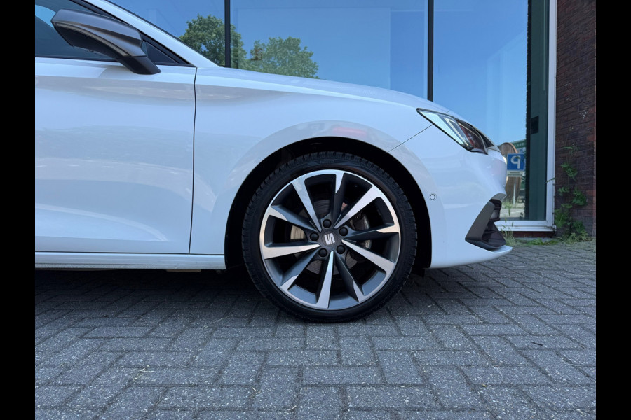 Seat Leon 1.5 eTSI FR Launch Edition - Pano/schuifdak - Navi - Climate - LED - Org.NL