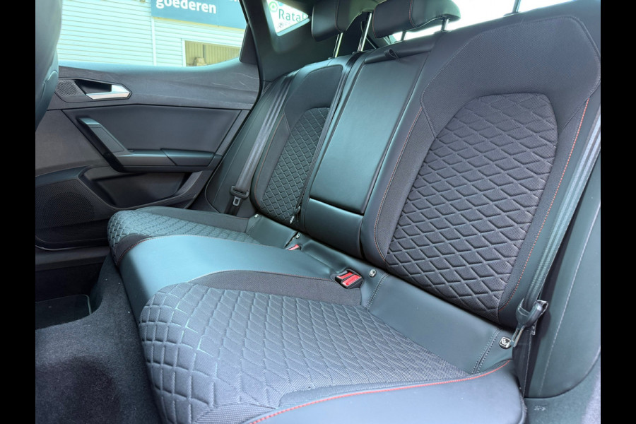 Seat Leon 1.5 eTSI FR Launch Edition - Pano/schuifdak - Navi - Climate - LED - Org.NL