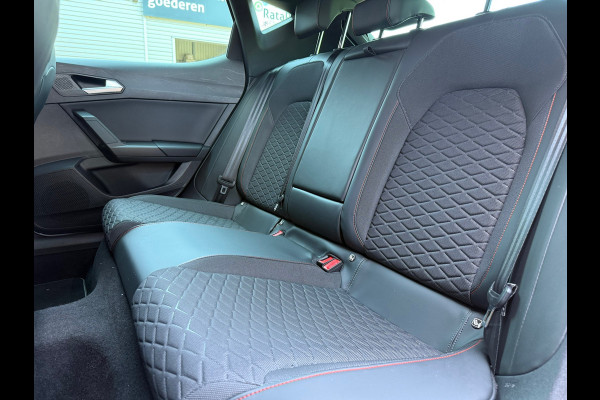 Seat Leon 1.5 eTSI FR Launch Edition - Pano/schuifdak - Navi - Climate - LED - Org.NL