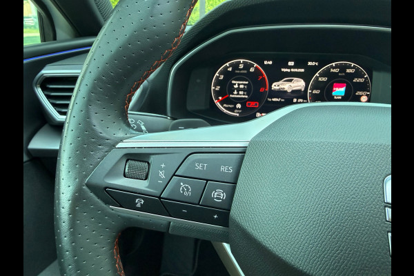 Seat Leon 1.5 eTSI FR Launch Edition - Pano/schuifdak - Navi - Climate - LED - Org.NL