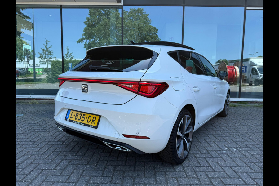 Seat Leon 1.5 eTSI FR Launch Edition - Pano/schuifdak - Navi - Climate - LED - Org.NL