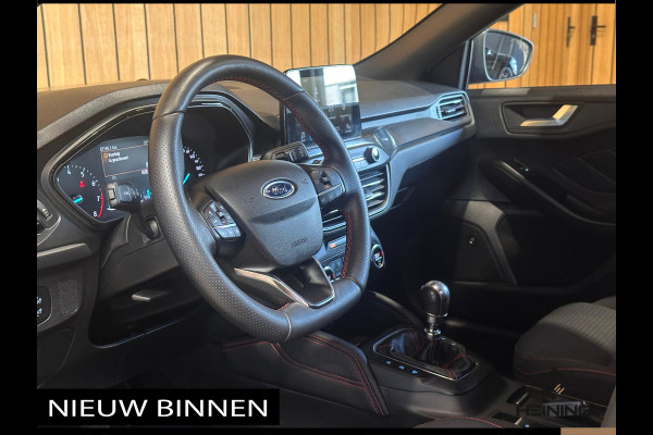 Ford Focus 1.0 EcoBoost ST Line Business Nederlandse Auto | ST Line | Camera | Stuur - Stoelverwarming | Apple-carplay