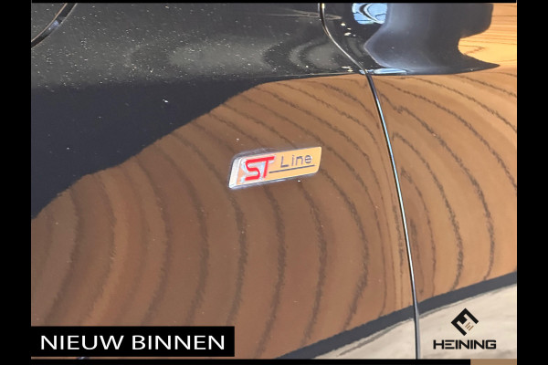 Ford Focus 1.0 EcoBoost ST Line Business Nederlandse Auto | ST Line | Camera | Stuur - Stoelverwarming | Apple-carplay