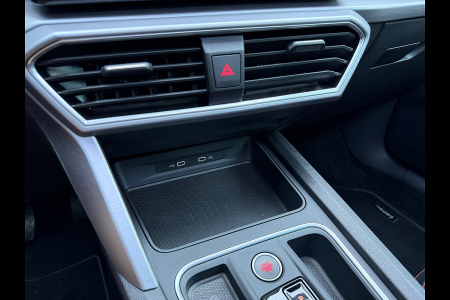 Seat Leon 1.5 eTSI FR Launch Edition - Pano/schuifdak - Navi - Climate - LED - Org.NL