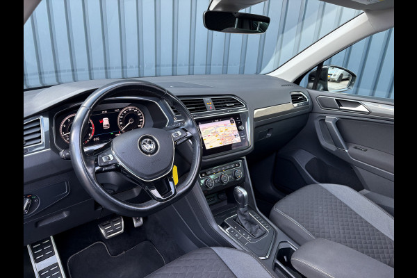 Volkswagen Tiguan 1.4 TSI ACT Highline Business R | Pano | Trekhaak wegkl. | Elk. A-klep | Side Assist | Camera | Prijs Rijklaar!!