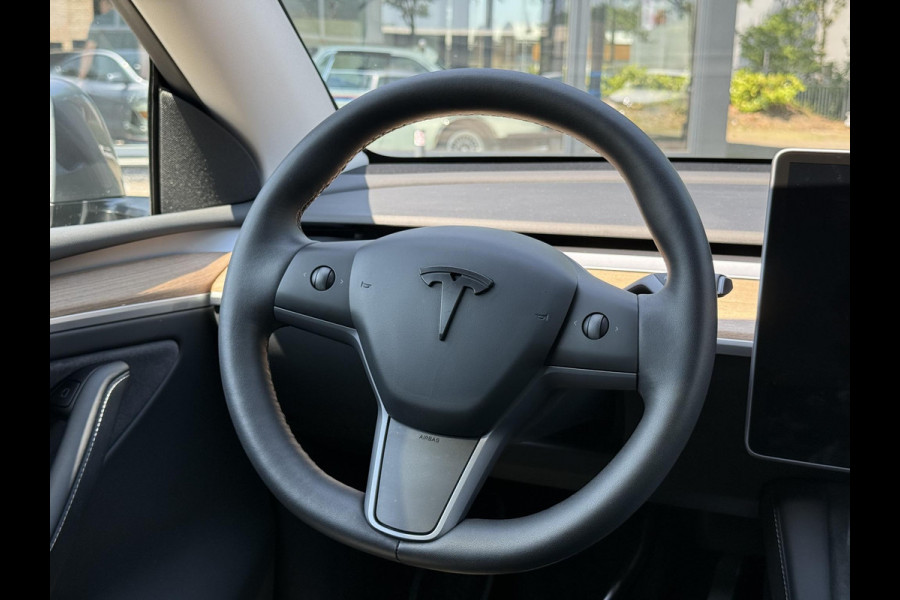 Tesla Model Y Performance AWD 75 kWh SOH 94% | AFNEEMBARE TREKHAAK| RESTERENDE ALGEMENE FABRIEKSGARANTIE TESLA T/M 03-2027 OF 80.000KM| ACCU + AANDRIJFLIJN T/M 03-2031/ 192.000KM| RIJKLAAR GELEVERD