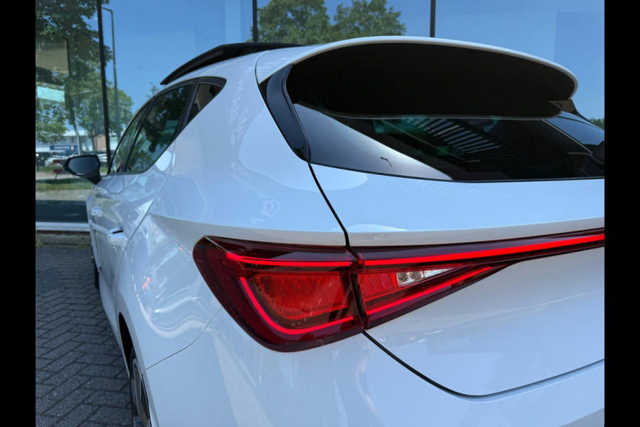 Seat Leon 1.5 eTSI FR Launch Edition - Pano/schuifdak - Navi - Climate - LED - Org.NL