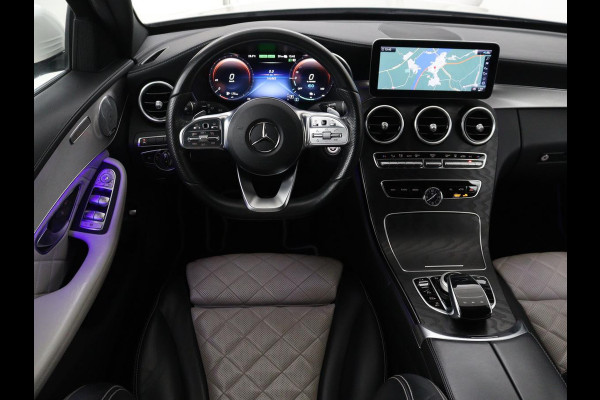 Mercedes-Benz C-Klasse 300e Avantgarde | Panoramadak | Leder Exclusief | Burmester Surround | Stoelverwarming | Camera | Carplay | Dodehoek detectie | Navigatie | Full LED