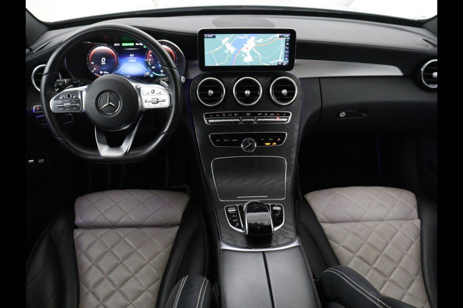 Mercedes-Benz C-Klasse 300e Avantgarde | Panoramadak | Leder Exclusief | Burmester Surround | Stoelverwarming | Camera | Carplay | Dodehoek detectie | Navigatie | Full LED
