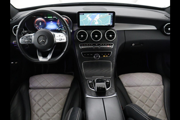 Mercedes-Benz C-Klasse 300e Avantgarde | Panoramadak | Leder Exclusief | Burmester Surround | Stoelverwarming | Camera | Carplay | Dodehoek detectie | Navigatie | Full LED