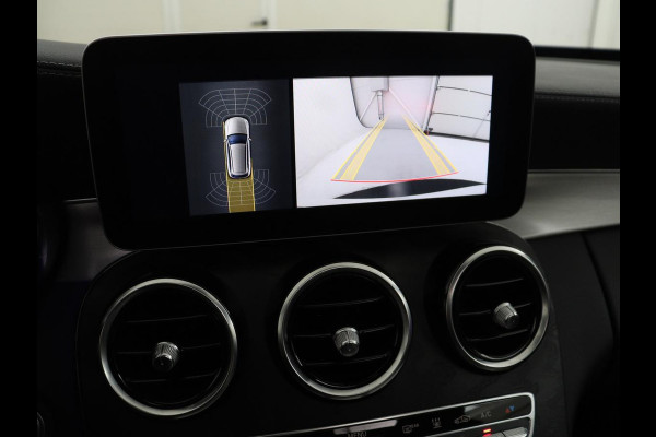 Mercedes-Benz C-Klasse 300e Avantgarde | Panoramadak | Leder Exclusief | Burmester Surround | Stoelverwarming | Camera | Carplay | Dodehoek detectie | Navigatie | Full LED